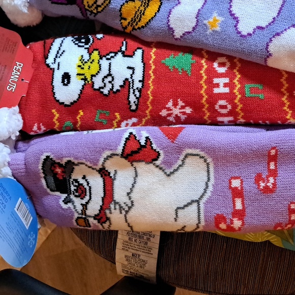 4PR OF SHERBA LINED SOCKS - Picture 2 of 3